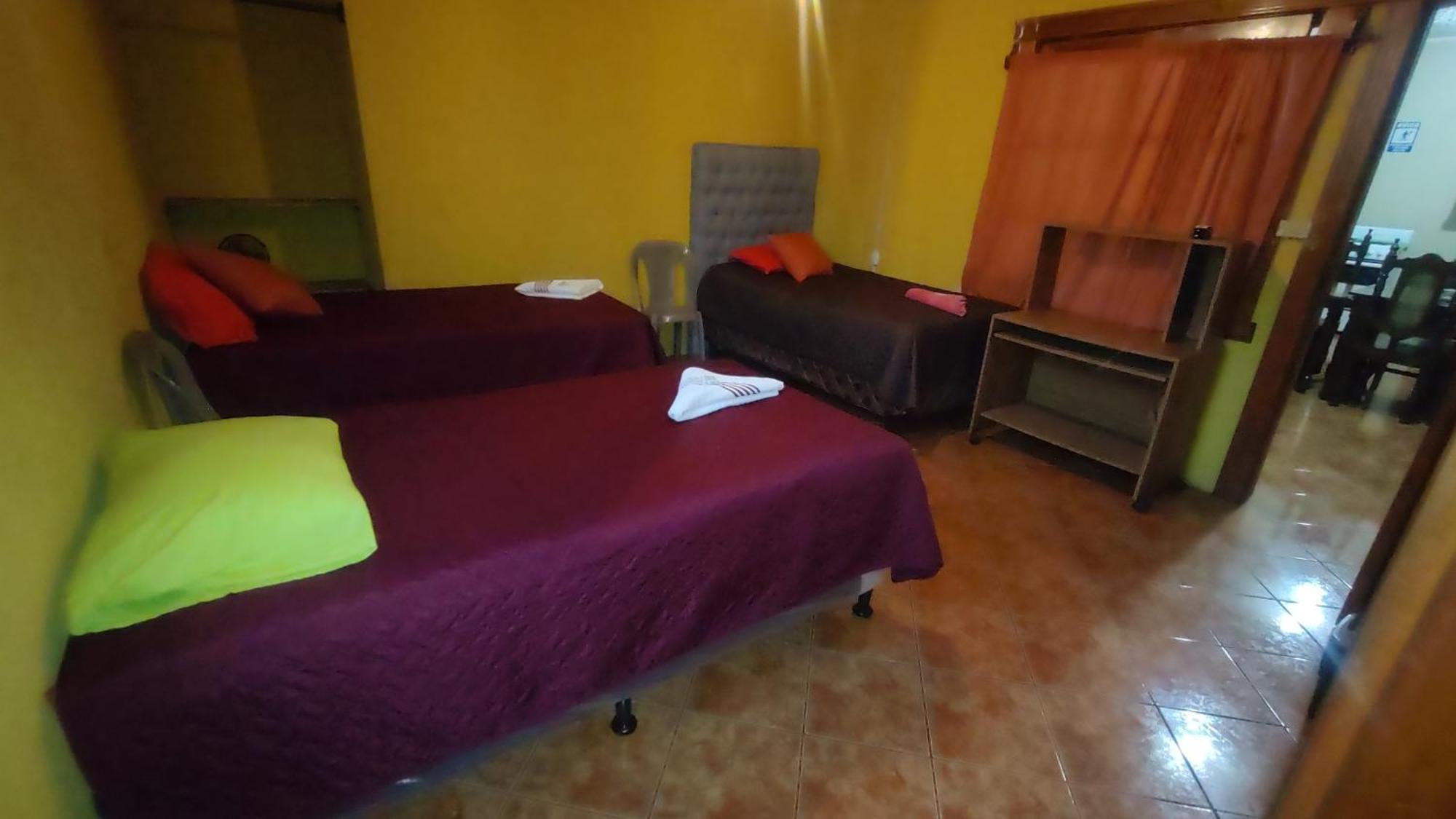 Hosteria Del Centro Santiago Atitlan Exterior photo