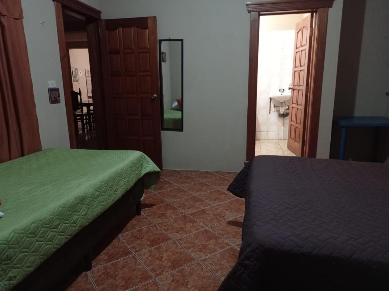 Hosteria Del Centro Santiago Atitlan Exterior photo