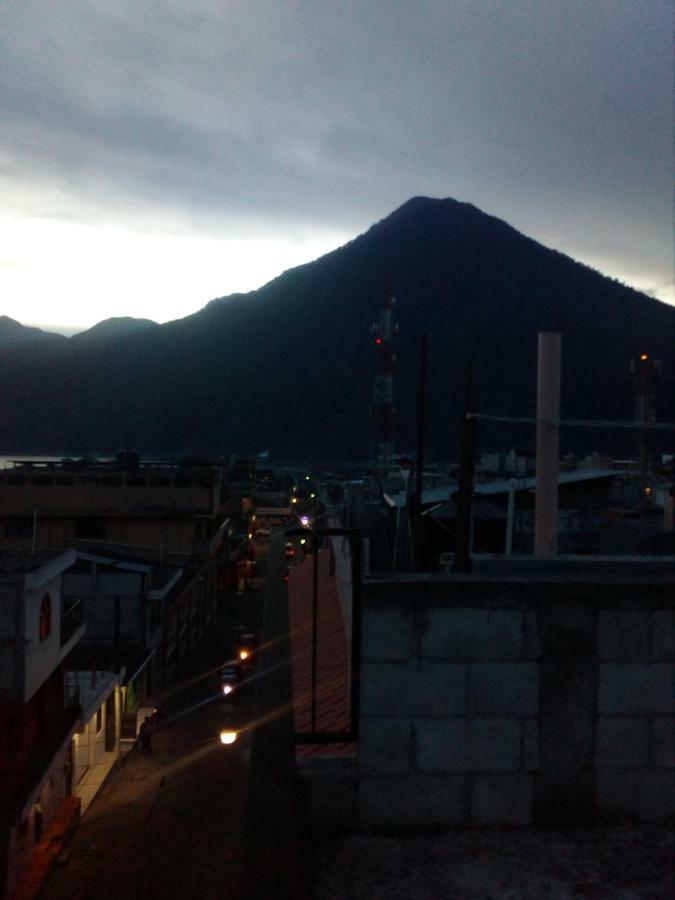 Hosteria Del Centro Santiago Atitlan Exterior photo