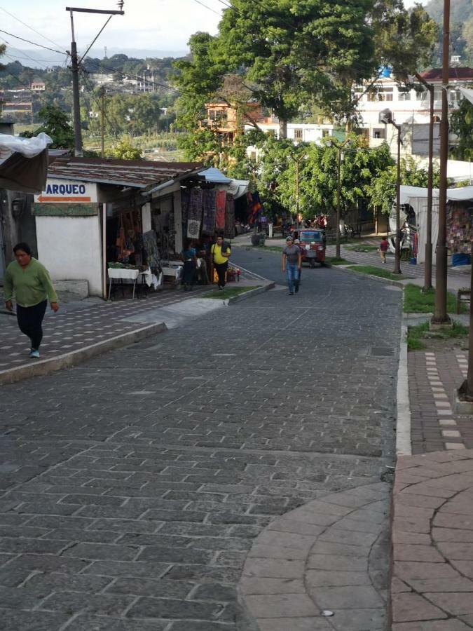 Hosteria Del Centro Santiago Atitlan Exterior photo